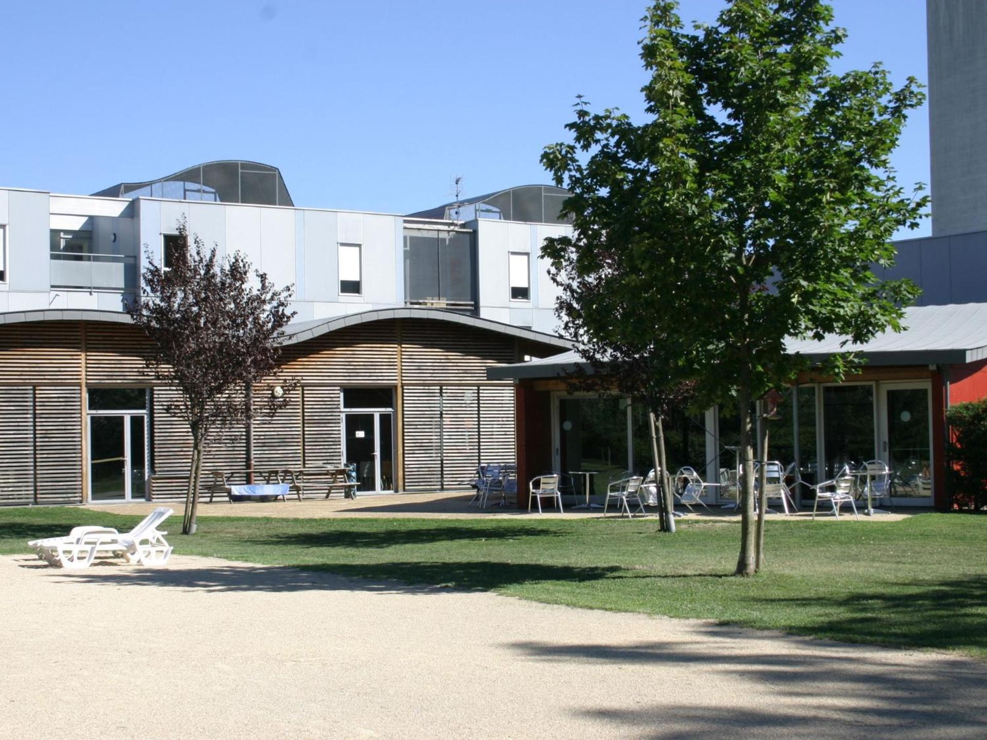 Échirolles Auberge De Jeunesse Hi Grenoble מראה חיצוני תמונה